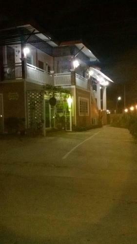 Bed & Breakfast Lampang Lanna Home
