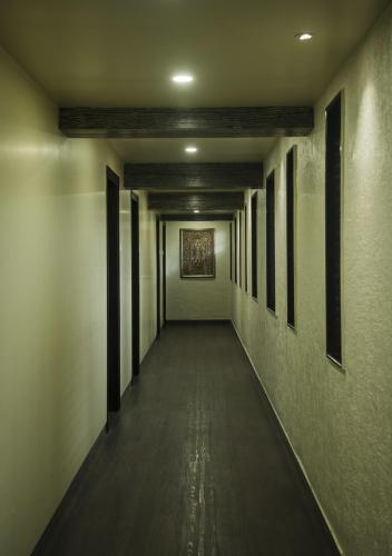 Hotel Zaras Resort Khandala