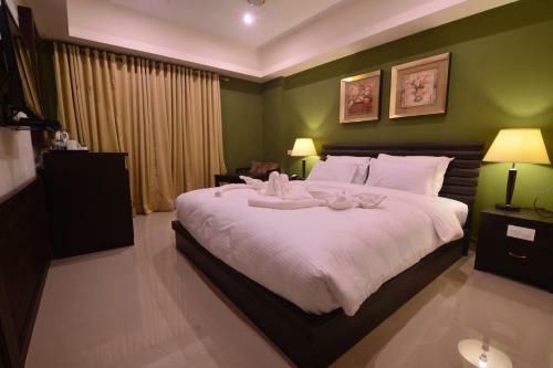 Seasons Hotel & Spa