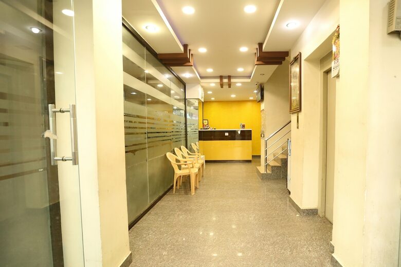 Oyo 37750 Hotel Boopathi International
