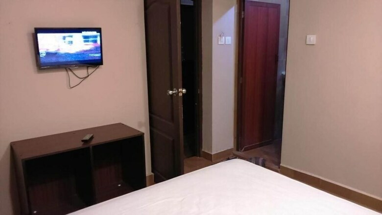 Oyo 37750 Hotel Boopathi International