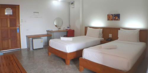 J2 Hotel Maesot
