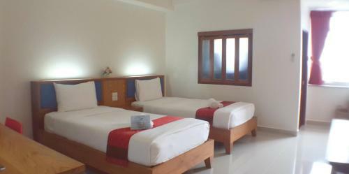 J2 Hotel Maesot