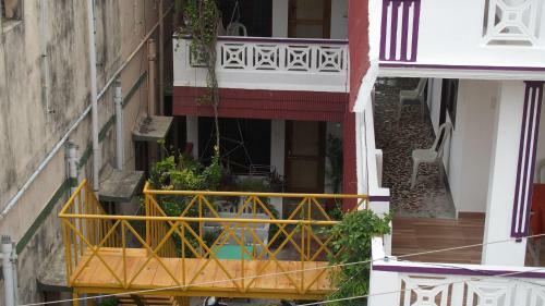 Hostal Silver Moon Guest House