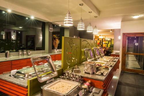 Hotel Honeymoon Inn Manali