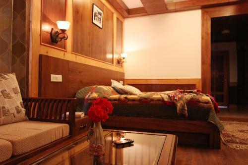 Hotel Vivaan Manali