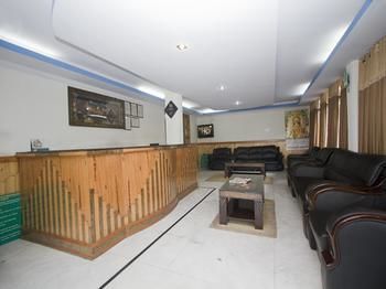 Hotel Oyo Premium Star Prini