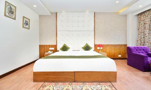 Hotel Snowcrests Manor, Manali
