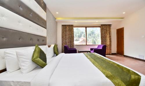 Hotel Snowcrests Manor, Manali