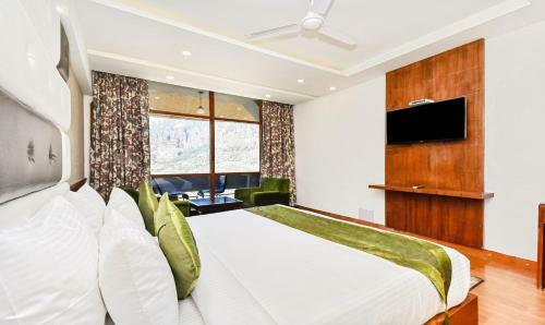 Hotel Snowcrests Manor, Manali