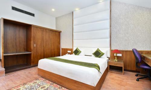 Hotel Snowcrests Manor, Manali