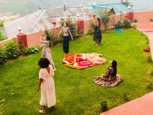 Hotel Pause At Manali