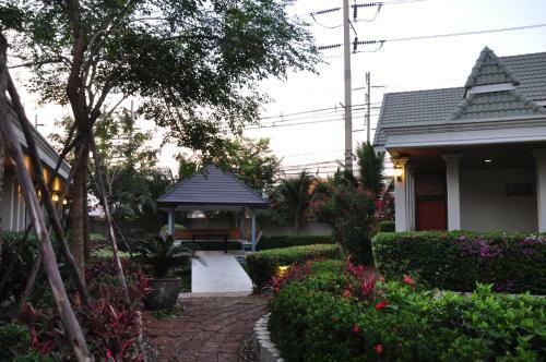 Pearl Resort & Hotel