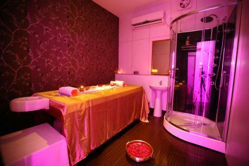 Hotel Raj Park