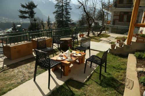 Bed & Breakfast Hotel Mountain Trail Manali