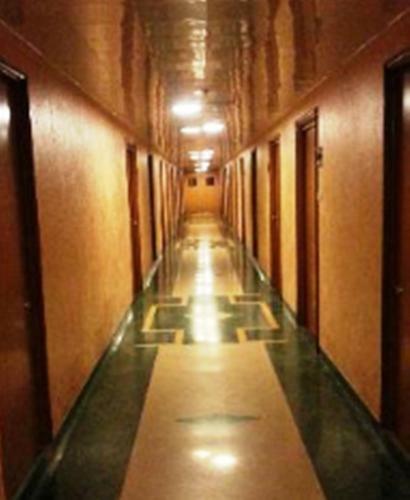 Hotel Brijwasi Lands Inn