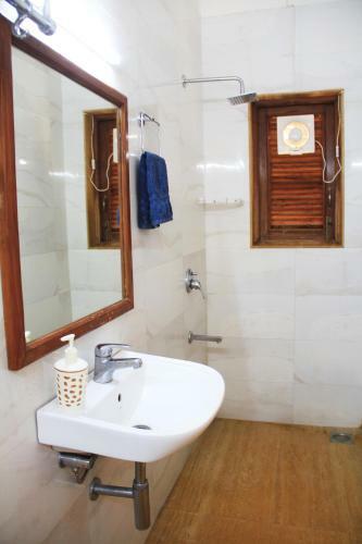 Papa Jolly's Boutique Hotel