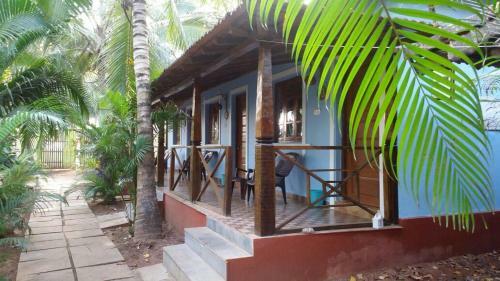 Xaviers Cafe & Beach Huts