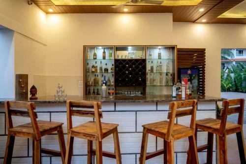 Hotel Lavaiencia Beach Resort