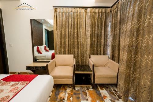 Silver Arch Hotel
