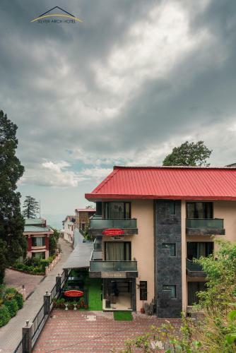 Silver Arch Hotel