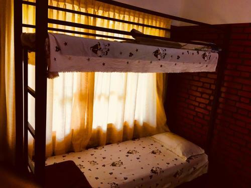 Hostal Clouds Land