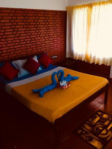 Hostal Clouds Land