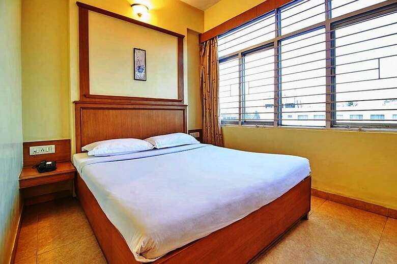 Hotel Roopa