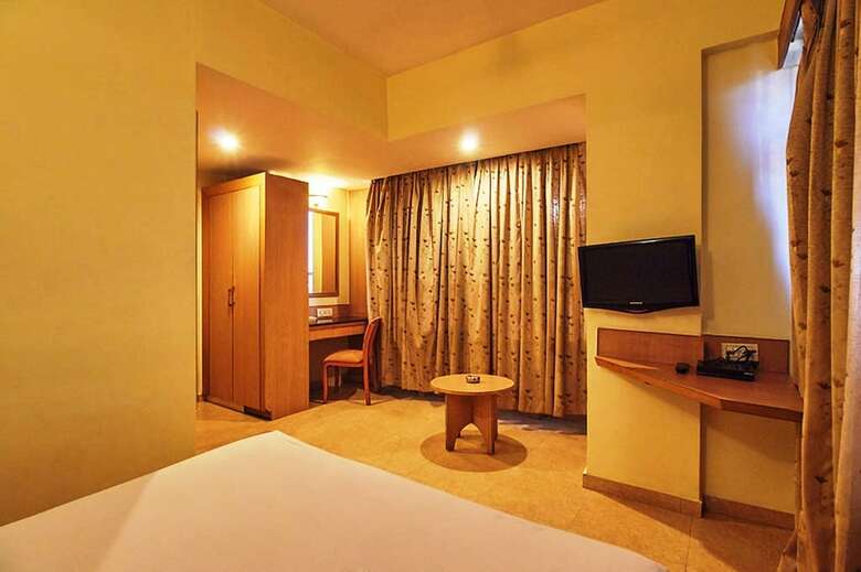 Hotel Roopa