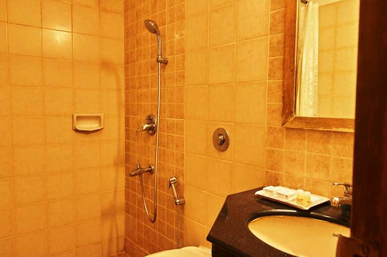 Hotel Roopa
