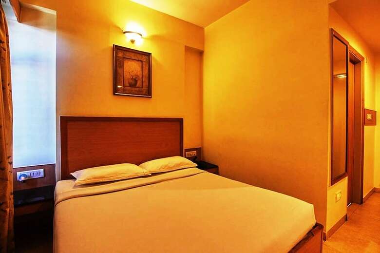 Hotel Roopa