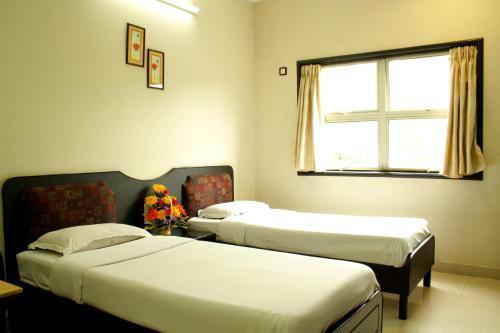 Bed & Breakfast Suhashini Palace