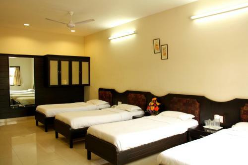 Bed & Breakfast Suhashini Palace