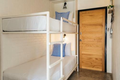 Journey Hostel Surat