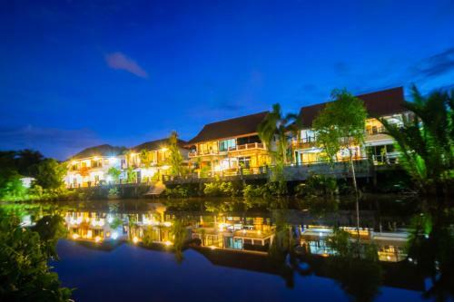 Hotel Baanrimnam Resort Trat