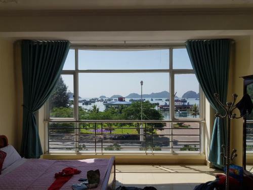 Bay View Hotel