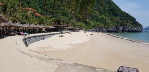 Bay View Hotel