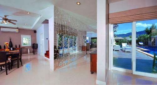 4 Bedroom Villa In Chaweng (p1)