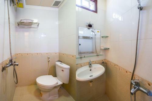 Song Xanh Hotel