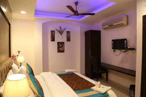Arjun Hotel