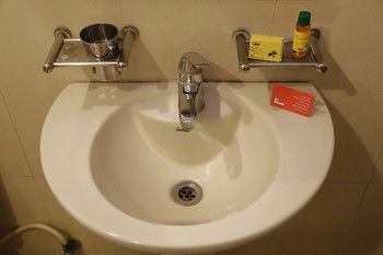 Fabhotel Karol Bagh Main Market