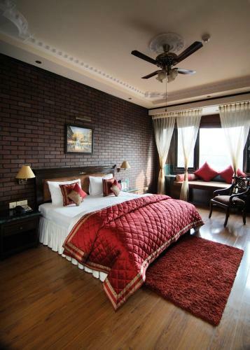 Hotel Diplomat Residency