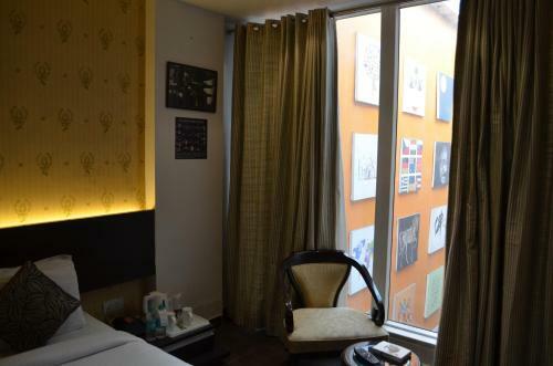 Hotel Woodapple Residency