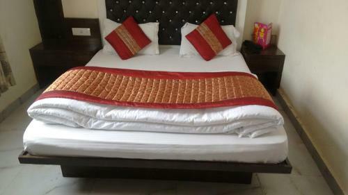 Hotel Saffron Inn