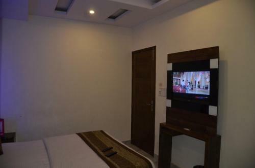 Hotel Saffron Inn