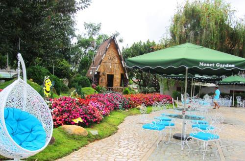 Hotel Monet Garden Resort