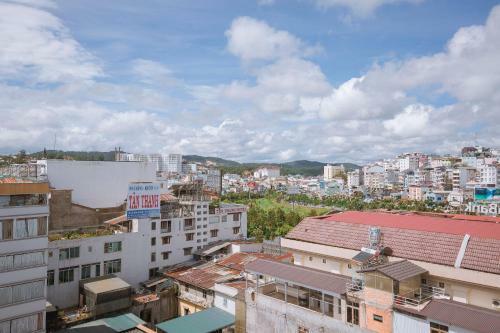 Hostal Thang Lap Hotel