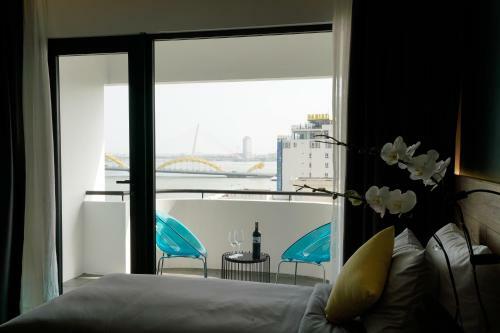 Cherie Hotel