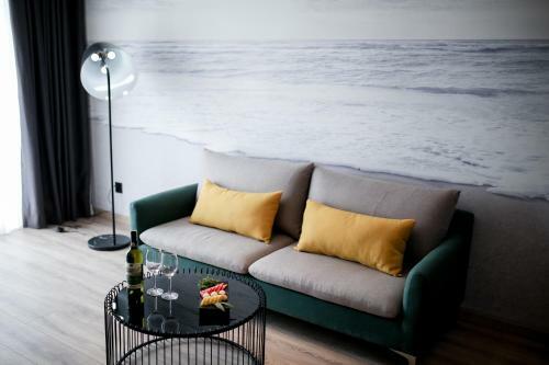 Cherie Hotel