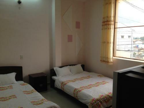 Cam Tu Cau Hotel